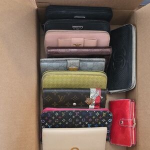 LUXURY RESELLER LOT: Authentic PRADA, GUCCI, LV, CHANEL Wallets. 11 Total